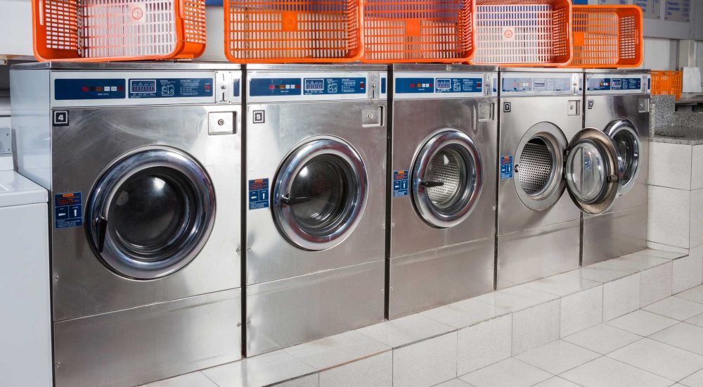 Washing-machines-and-empty-baskets